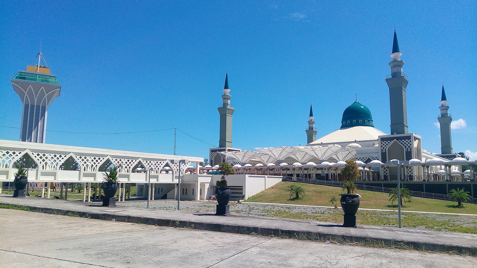 2018-06-13 Balikpapan Islamic Center, Balikpapan — flights from Jakarta to Balikpapan