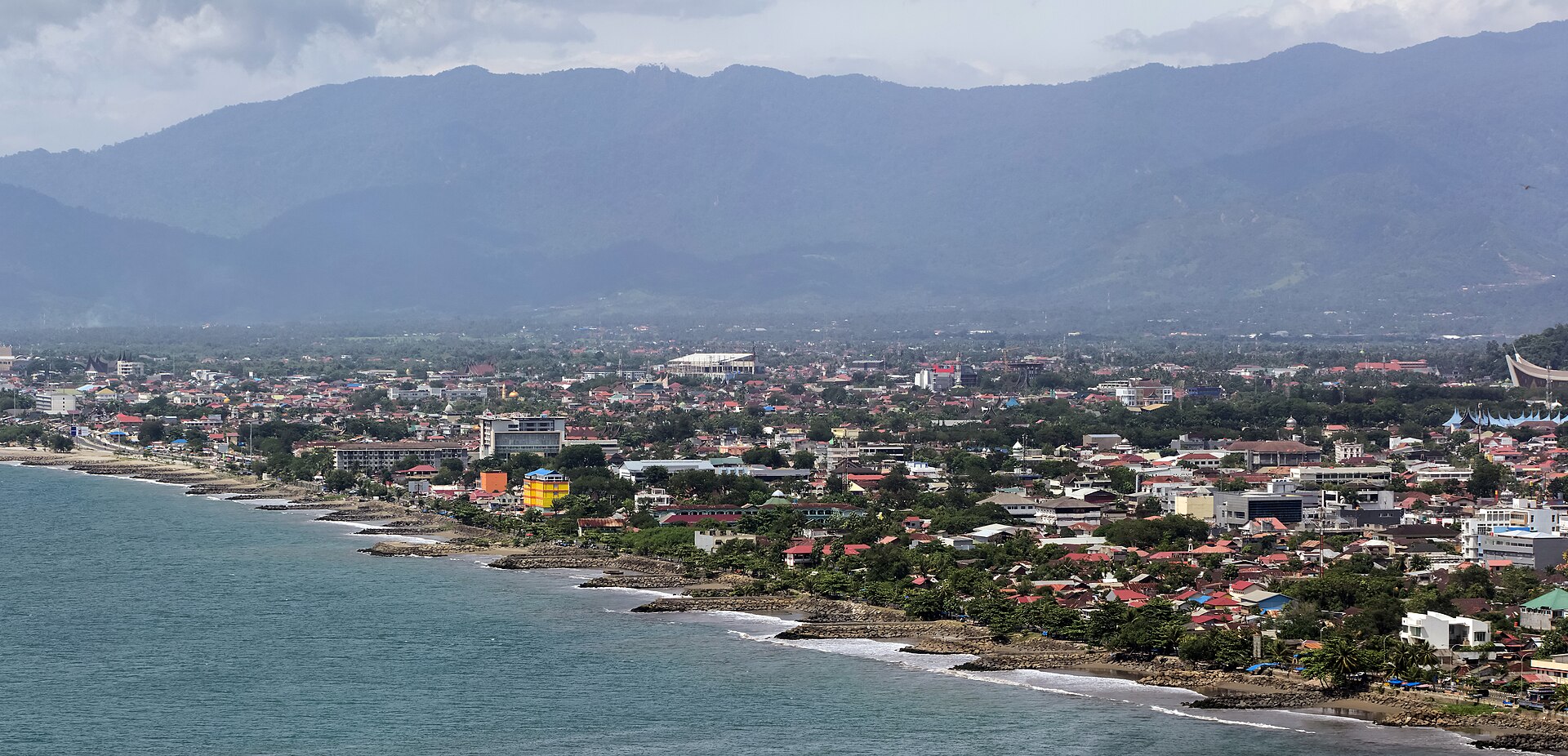 Padang City as seen from the peak of Gunung Padang, 2017-02-14, Padang — flights from Batam to Padang