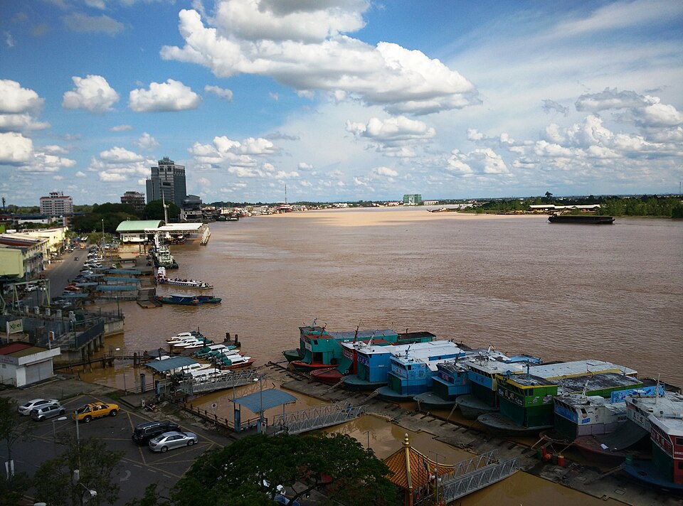 Sibu Rajang river view from Tua Pek Kong temple, Sibu