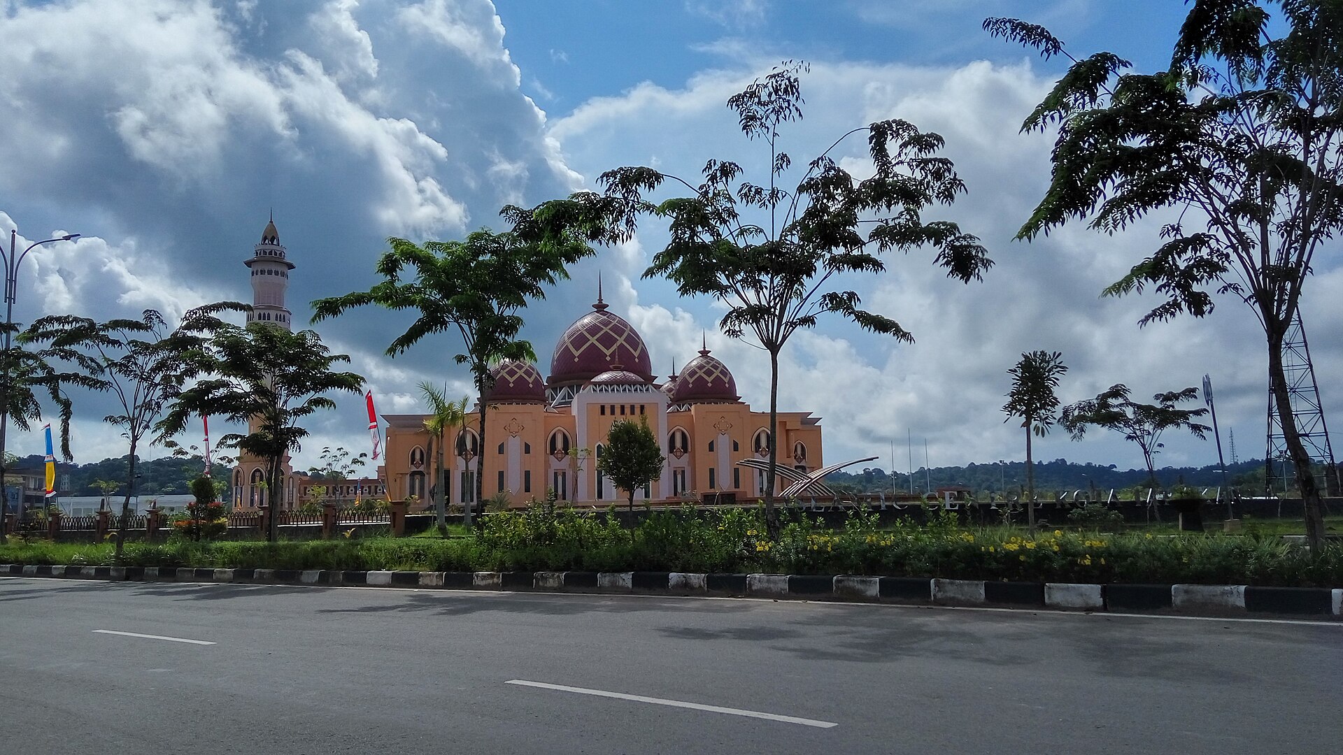 Islamic Center Tarakan, Tarakan — flights from Jakarta to Tarakan