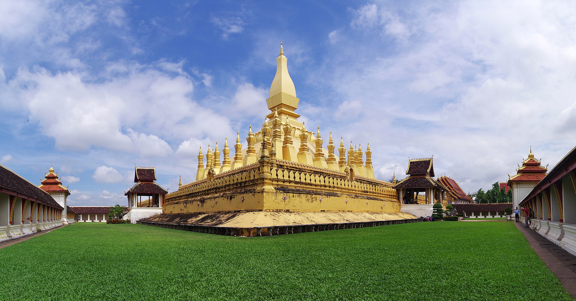 Pha That Luang - Vientiane (Laos) I, Vientiane — flights from Luang Prabang to Vientiane